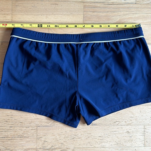 D&G European Style Bathing Suite - Picture 14 of 14